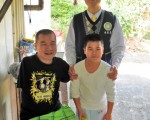 关怀新住民 花莲年节列车送面条