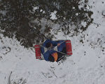 男子登山受困  空军平安救援