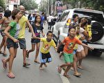 菲律賓6.8強震海嘯  43死多人失蹤
