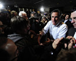 美国共和党总统参选人罗姆尼（Mitt Romney）声势正旺，在佛罗里达州和最新完成开票的内华达州连传捷报，外界预料，罗姆尼有望在7日科罗拉多州的共和党党团选举中获胜。（EMMANUEL DUNAND / AFP）