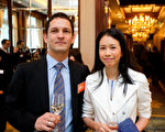Karen与先生Johannes参加了由美国前总统卡特在香港举办的“与卡特总统对话”活动。(图/公关公司提供)