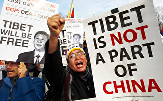 習近平訪美前藏人和民主團體白宮前抗議