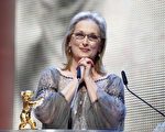 巨星梅莉‧史翠普(Meryl Streep),14日再度榮獲德國柏林影展象徵終生成就的「榮譽金熊獎」。(圖/CatchPlay提供)