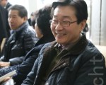 银行支行长:演员演出细致入微