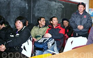 有新家了 前時信樓住客謝社區助安置