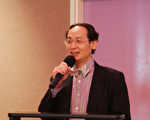 潘启安教授为华人社区主讲“掌控慢性乙(B)型肝炎”健康讲座。(摄影：盛文/大纪元)