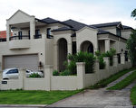 停滯的房貸需求已經導致在過去幾年澳洲住房價下降。（攝影：簡彤/大紀元）