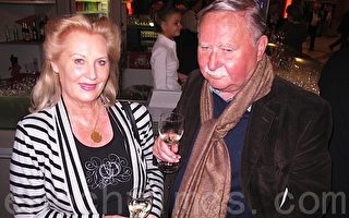 演員夫婦：神韻舞蹈編排卓越非凡