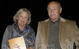 「舞蹈演員如此輕盈飄逸」