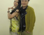 Karen莫文蔚和Eason陳奕迅在澳門相見歡，衣著顏色很搭配。(圖/環球提供)