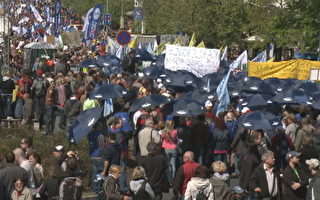 布拉格暴发大规模反政府的抗议活动