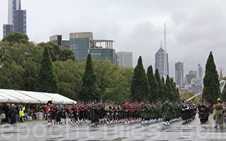 組圖：墨爾本澳紐軍團日遊行 風雨中展英姿