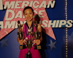 金孔雀舞蹈學校學生黎美玲贏得全美專業舞蹈大賽大獎