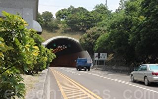 八卦山隧道内安全车距依规定需保持50公尺以上。（摄影：郭益昌/大纪元）