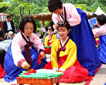 組圖：韓國成人日 再現傳統文化