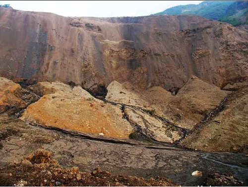 中共被曝西部深山秘建新核武库 专家分析