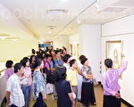 真善忍美展 感動台府城民眾