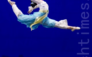曝光中共国安胁迫中国舞蹈参赛者做线人
