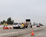 麵包車撞修路車 1死2傷 高速堵塞6小時