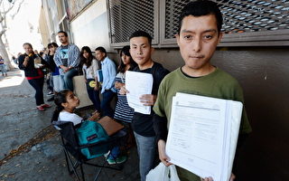 美国年轻非法移民15日起可申请特赦