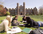 美大学生压力大 在校成绩今非昔比