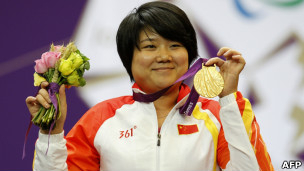 中国运动员张翠平获伦敦残奥会首金