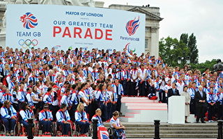 英国盛大奥运残奥胜利游行 百万人上街