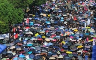 香港八千學子罷課  教育科取消被指緩兵計