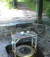晴原：在日本青森偶遇山泉