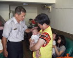 搶救女嬰 福德所長郭勝雄鐵血柔情