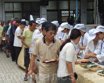 職訓成果與街友分享 回饋社區獻愛心
