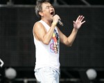 陈昇摩拳擦掌展开“大叔的逆袭”，将参加2012亚洲最大音乐盛会大彩虹音乐节。(图/大大娱乐提供)
