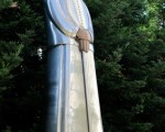 图：竣工于1937年11月的孙中山雕像如今依然矗立于中国城圣玛丽公园一角（摄影：曹景哲/大纪元）