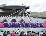 组图：韩国中秋节展现古朴民风