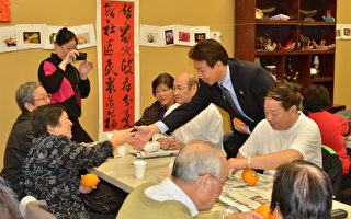 眾議員候選人任柏年拜訪金鷹