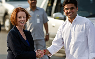 澳洲總理吉拉德已抵達印度首都新德里進行為期3天的訪問。商討澳洲向印度出售鈾的問題將是吉拉德此行的重心。(PRAKASH SINGH/AFP/GettyImages)