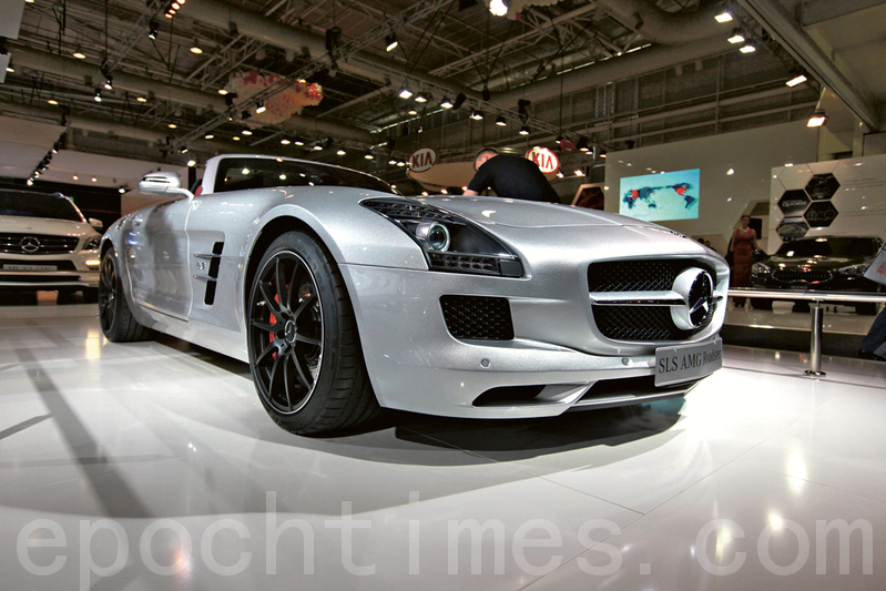 悉尼車展中的奔馳(Mercedes-Benz AMG)汽車。(子木/大纪元)