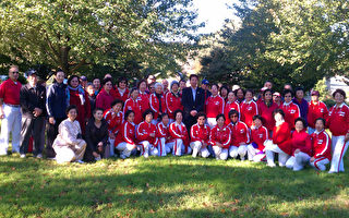 關心民生 任柏年走入社區拜票