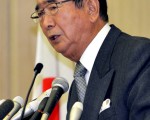 2012年10月25日下午，日本东京都知事石原慎太郎在东京都政府办公大楼召开记者会，宣布请辞知事，并将筹组新党、考虑参选下届众议院议员。（YOSHIKAZU TSUNO / AFP）