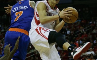 火箭全员升空  131分轰垮尼克斯