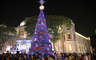 圖片新聞：台南聖誕點燈 造景燈飾繽紛