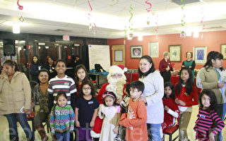 纽约皇后医院与200儿童欢庆圣诞