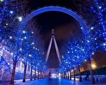 2012年12月14日，英国伦敦市中心的圣诞节灯饰。（LEON NEAL/AFP)