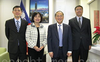 波城經文處官員異動 僑界迎新送舊