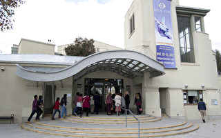 聖地亞哥再滿場 藝術家感嘆象遊歷天堂藝術宮殿