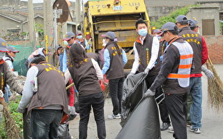 企业协助村民清理环境 洗刷脏乱污名