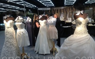 2013婚礼西雅图开展 “三千”新娘争先试装