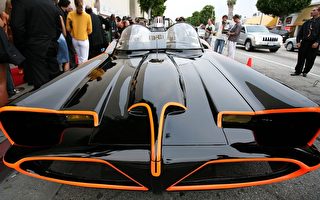60年代风迷美国 蝙蝠车460万美元拍出