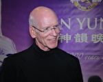 教授：神韻是這個受傷世界的一劑良藥