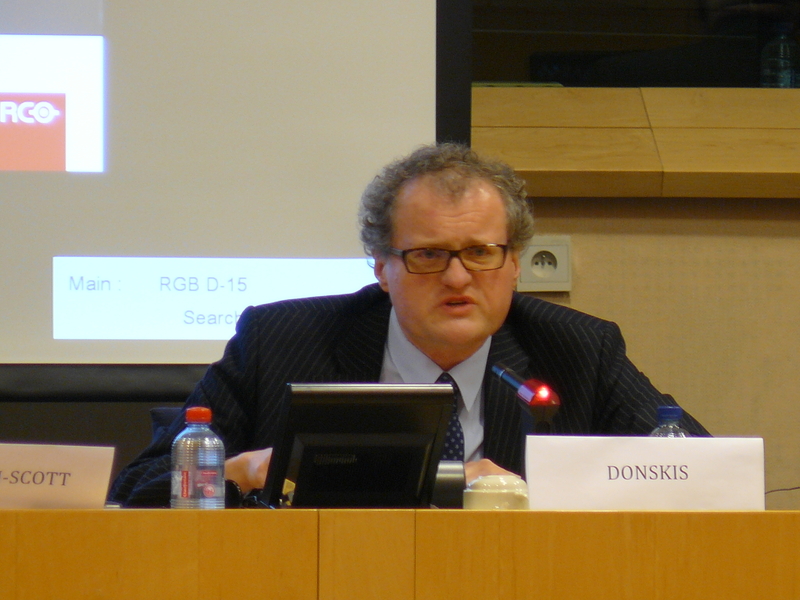 歐洲議會議員萊昂尼達斯(Leonidas Donskis)說:「人們難以相信在一個文明的國度裡這樣的事情還可能發生。對於歐洲和北美來說,這樣的反人類罪行只能和納粹相提並論。」(攝影:李孜/大紀元)